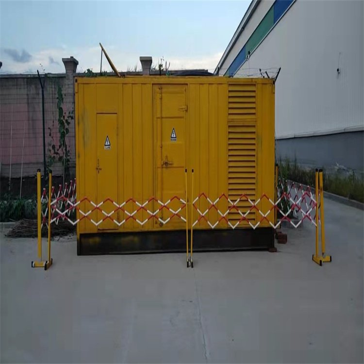 大型发电机组油箱盖上留出小气孔有什么用？